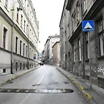 Filotimo Omega 2bdr Garage Apartment Sarajevo