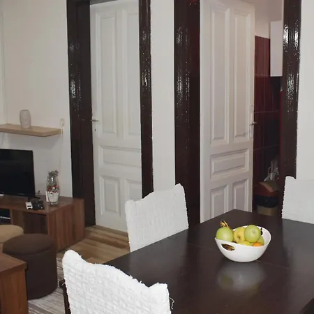 Apartman Filotimo Omega 2bdr Garage Szarajevó