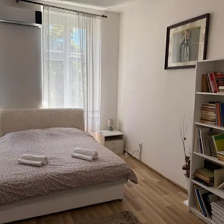 Filotimo Omega 2bdr Garage Apartment Sarajevo
