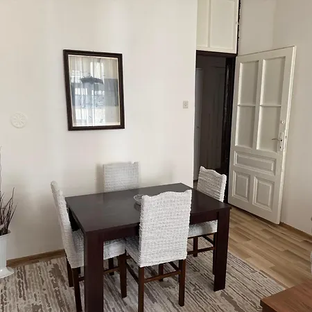 Apartment Filotimo Omega 2bdr Garage Sarajevo