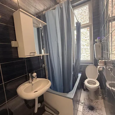 Filotimo Omega 2bdr Garage סראייבו